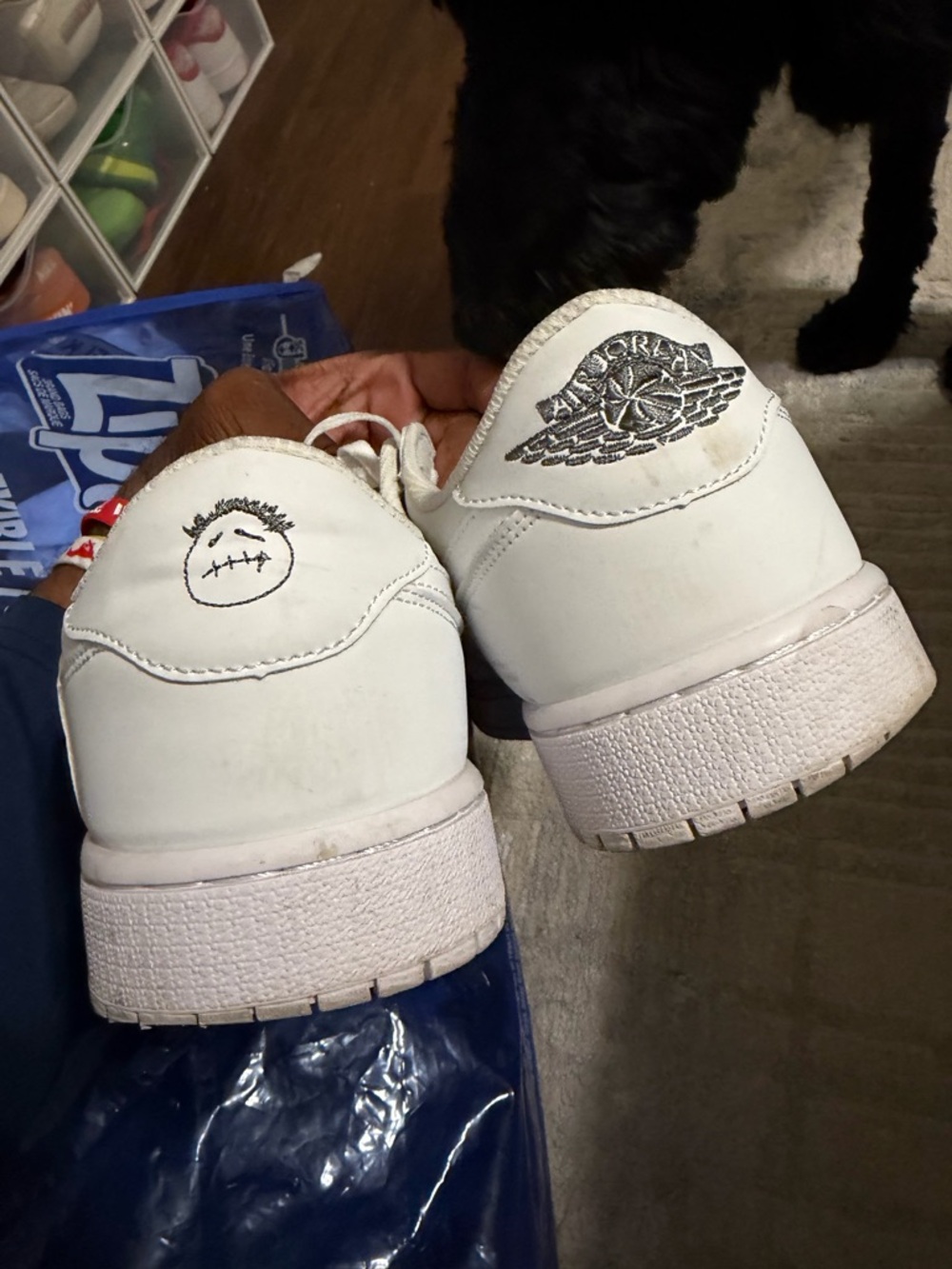 Classic All-White Jordan 1 low - Picture 4 of 4